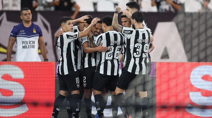 Botafogo vence o Fluminense e Inter vira sobre o Juventude no Brasileirão