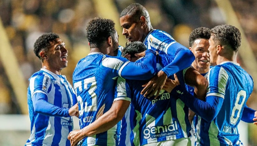 Futebol: Avaí vence o Criciúma em clássico na Série B e volta ao G4