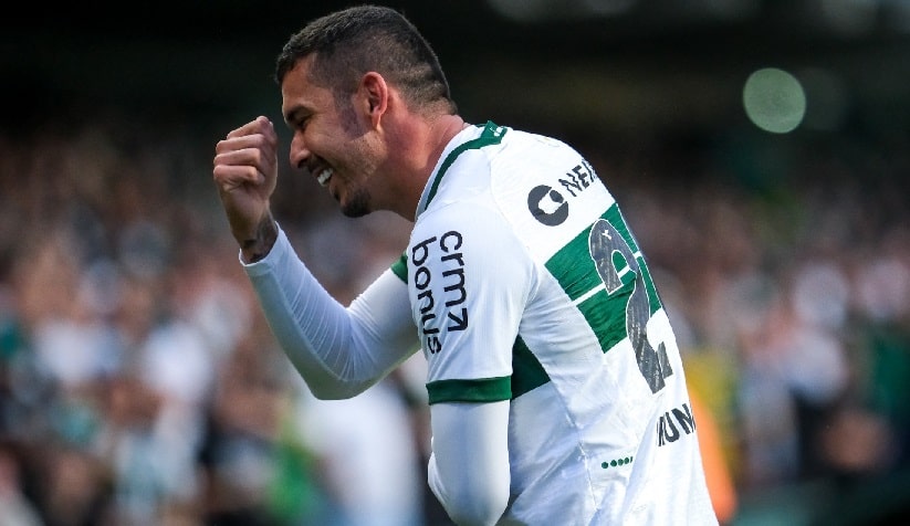 Futebol: Coritiba bate o Cuiabá, amplia sequência invicta e se consolida no G4