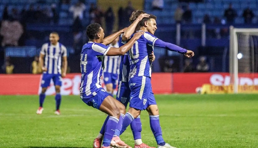 Futebol: Avaí e Vila Nova empatam na Ressacada pela Série B