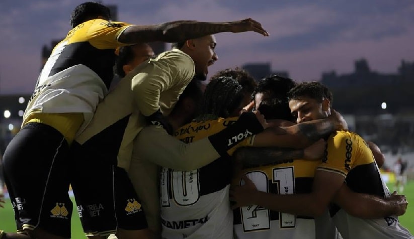 Futebol: Criciúma vence Ferroviária de virada e abre distância do Z4