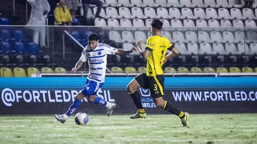 Futebol: Cruzeiro é derrotado pelo Defensa y Justicia na Vitória Cup