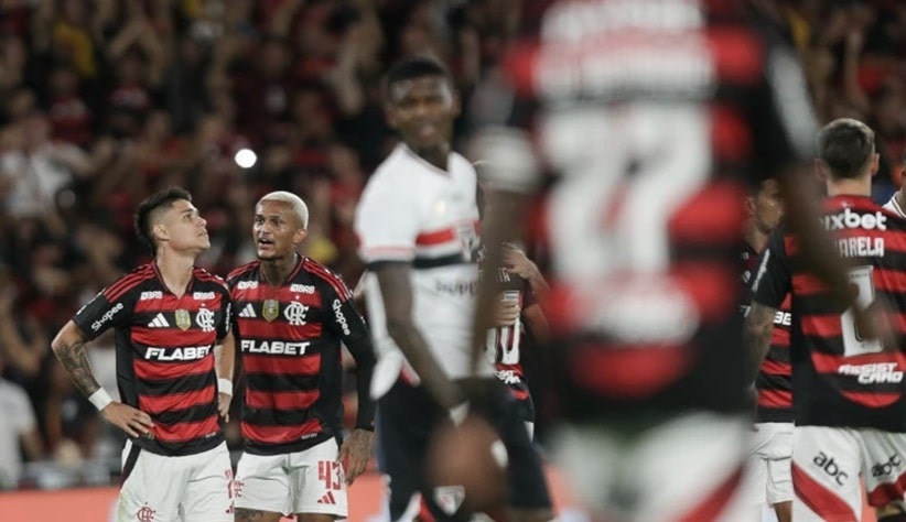 Futebol: Flamengo bate o São Paulo na volta do Brasileirão e segue líder