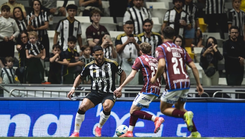 Futebol: Hulk marca no fim e Atlético vira sobre o Godoy Cruz na Sul-Americana